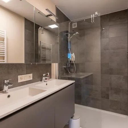 Le Roulis 0501 - 2 Bedrooms 6p - Near The Sea And Promenade Apartman *